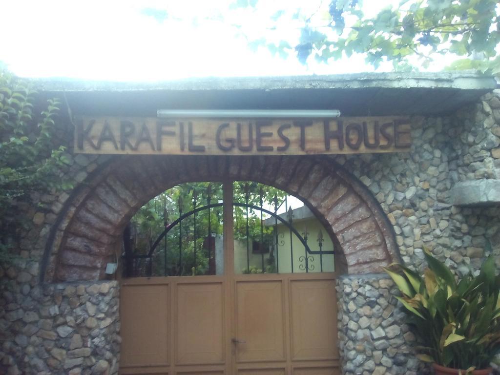 Karafil Guesthouse จีโรคาสเตอร์ ภายนอก รูปภาพ